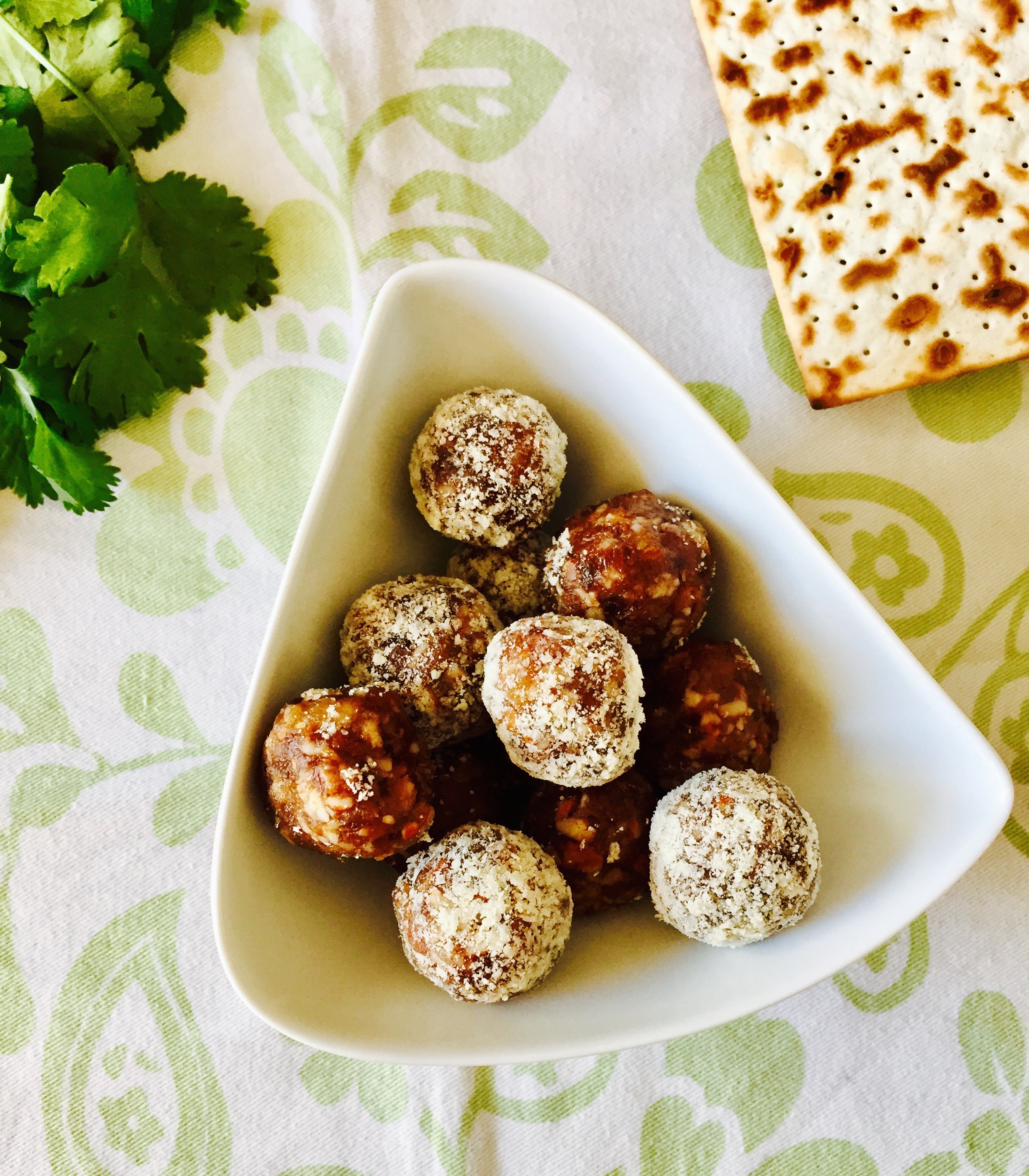 Charoset balls for Pesach snacking - The Jewish Chronicle