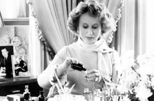 Estee Lauder dies at 97